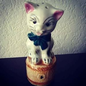 Vintage Cat Pepper Shaker
